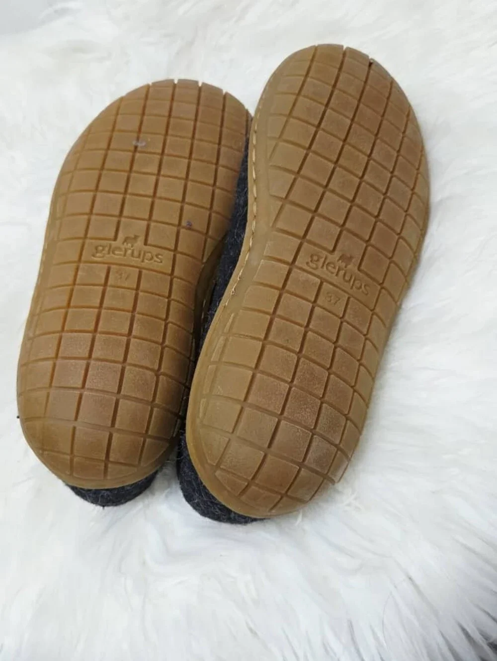 Glerups Charcoal 100% Wool Slip-On Mule Clog Honey Rubber Sole Unisex Sz 6 Eur37